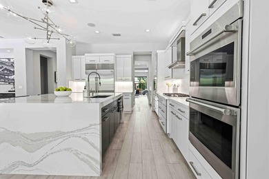 The last home built in The Oaks in 2019, this contemporary - photo 32