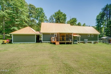 Welcome to Greenland Park Road, where peaceful country living - photo 34