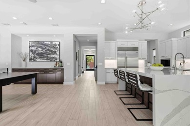 The last home built in The Oaks in 2019, this contemporary - photo 38