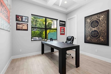 The last home built in The Oaks in 2019, this contemporary - photo 43