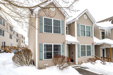 Lake Condo For Sale in Hudson, New Hampshire