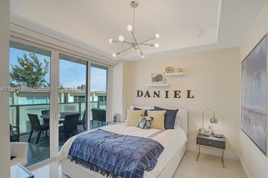 Located in an exclusive boutique building with only 18 - photo 11