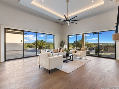 This luxurious Canyon Lake waterfront home blends modern - photo 11