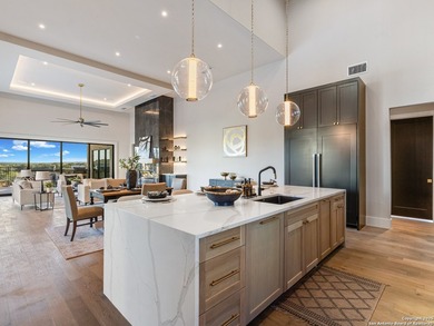 This luxurious Canyon Lake waterfront home blends modern - photo 13