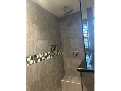 Nice 3-bedroom, 2-bath home featuring a modern kitchen with - photo 6
