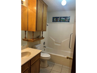 Nice 3-bedroom, 2-bath home featuring a modern kitchen with - photo 7
