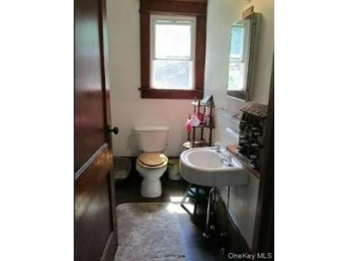 NEWLY RENOVATED --- 3-story / Traditional / 3,180 Sq Ft Colonial - photo 12