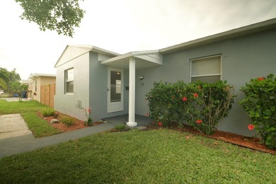 Charming opportunity steps from Singer Island! This property - photo 14