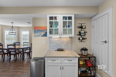 Designed for comfortable waterfront living, this recently - photo 21