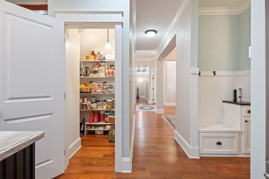 Assumable 4.75 VA Mortgage. You'll fall in love with this - photo 22
