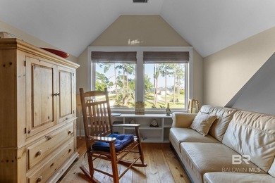 Designed for comfortable waterfront living, this recently - photo 26