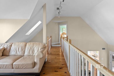 Designed for comfortable waterfront living, this recently - photo 29