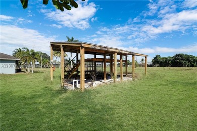 Location, Location, Location. Welcome to your peaceful and away - photo 31