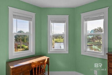 Designed for comfortable waterfront living, this recently - photo 34