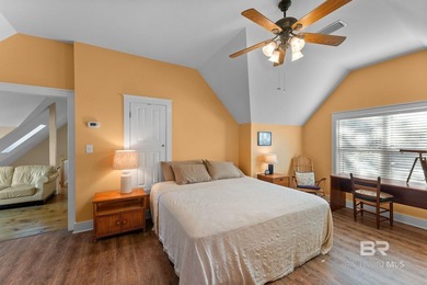 Designed for comfortable waterfront living, this recently - photo 39