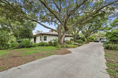 A truly one-of-a-kind property where privacy, sustainability - photo 41
