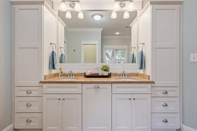 Assumable 4.75 VA Mortgage. You'll fall in love with this - photo 43
