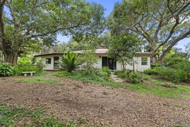 A truly one-of-a-kind property where privacy, sustainability - photo 45