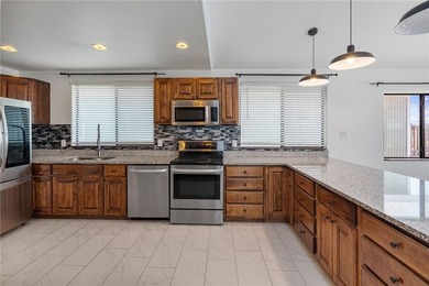 Welcome to your Rockport retreat. This stunning four bedroom - photo 6