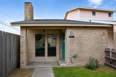 Tucked away in the desirable Calallen area, this 2 bedroom, 2.5 - photo 1