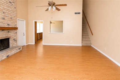 Tucked away in the desirable Calallen area, this 2 bedroom, 2.5 - photo 3
