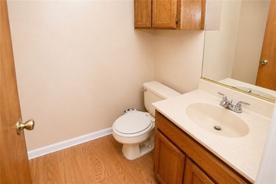 Tucked away in the desirable Calallen area, this 2 bedroom, 2.5 - photo 6