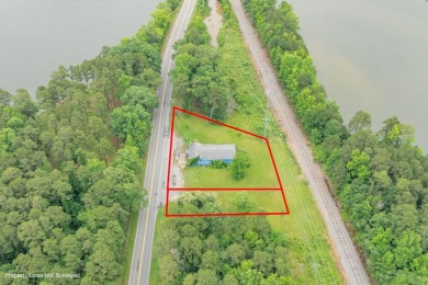 Old Knock knocks Bait & Tackle shop - Lake Commercial For Sale in Lexington, North Carolina
