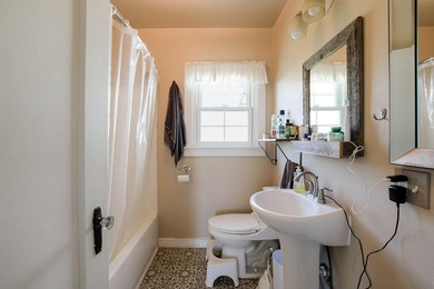 Price Tune-Up! Step into something different. This 2 bed, 1 bath - photo 13