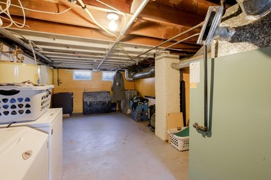 Price Tune-Up! Step into something different. This 2 bed, 1 bath - photo 15