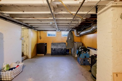 Price Tune-Up! Step into something different. This 2 bed, 1 bath - photo 16