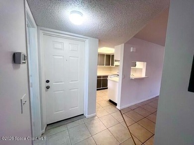 This well maintained condo located on the 2nd floor convenient - photo 5