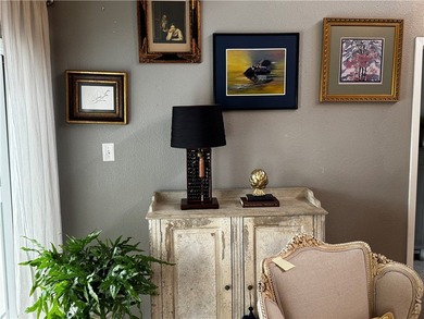 Charming and thoughtfully designed 3-bedroom, 2-bath, 2-car - photo 6