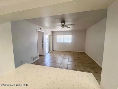 This well maintained condo located on the 2nd floor convenient - photo 8