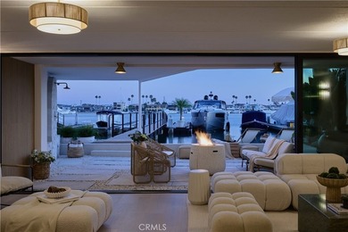 On an island where the standard lot runs ninety feet deep, 809 - photo 48