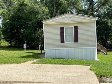 Welcome to Pine Haven MH Community in Biloxi, MS! This - photo 3