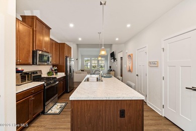 Looking for maintenance-free living in Elizabeth City, NC. This - photo 8