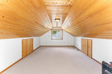 Year round home on 1900 acres of water!! This well maintained - photo 12