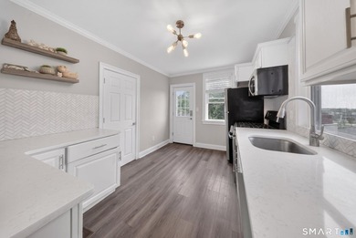!!!ASSUMABLE 3% VA LOAN - APPROX. $468,000 BALANCE!!! A rare - photo 3