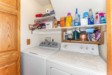 Year round home on 1900 acres of water!! This well maintained - photo 17