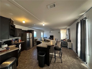 Welcome to this well-maintained 3-bedroom, 2-bath mobile home - photo 8