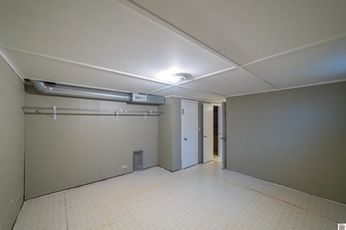 REDUCED! Bring us an offer! Offers are subject to lender - photo 34