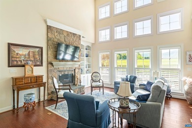Fabulous mountain views and golf course frontage with fenced - photo 5