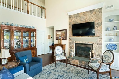 Fabulous mountain views and golf course frontage with fenced - photo 10
