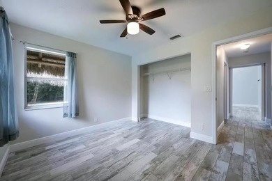 Beautiful property located in a peaceful and highly desirable - photo 12