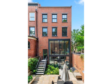 435 Henry Street is one of the most remarkable townhouses in - photo 9
