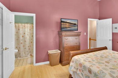 Terrific and spacious end-unit 3-bedroom, 2.5-bath furnished - photo 14