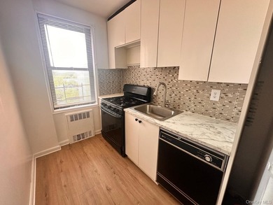 1-bedroom apartment located in Flushing - photo 17
