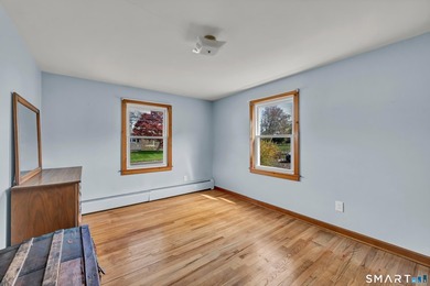 Charming 3 bedroom Cape offering comfortable living space & - photo 19
