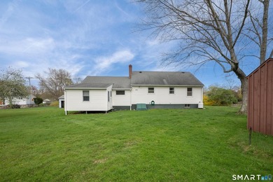 Charming 3 bedroom Cape offering comfortable living space & - photo 25
