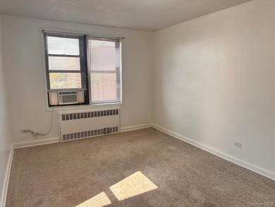 1-bedroom apartment located in Flushing - photo 25